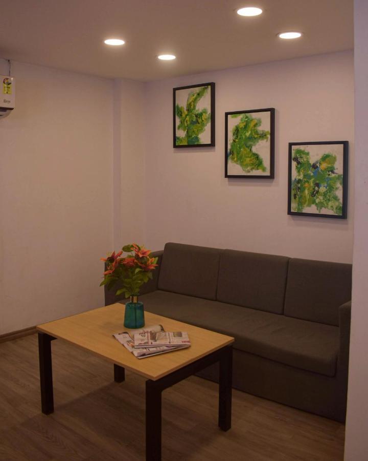 Pearltree Express Hotel โกลกาตา ภายนอก รูปภาพ